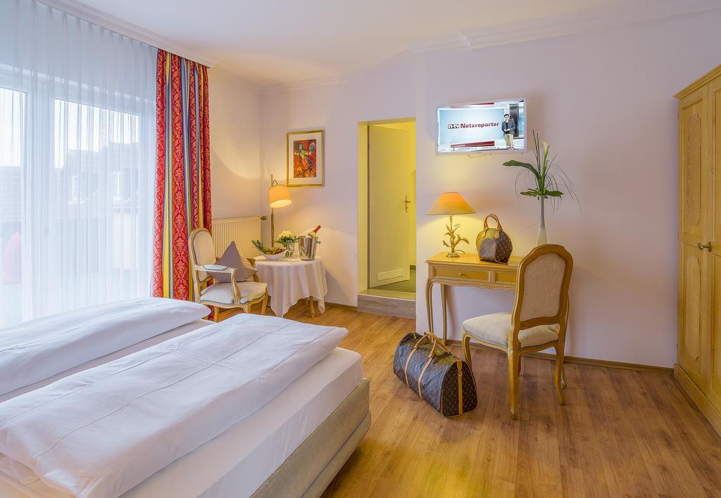 אלזנאו אין אונטרפראנקן Hotel Krone מראה חיצוני תמונה