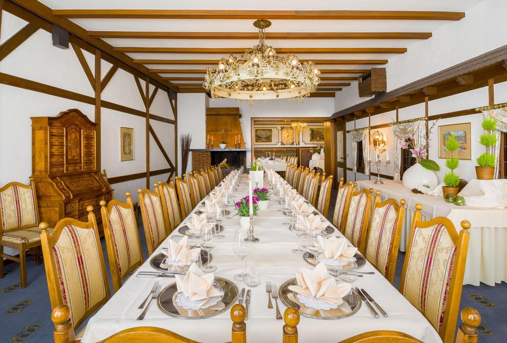 אלזנאו אין אונטרפראנקן Hotel Krone מראה חיצוני תמונה
