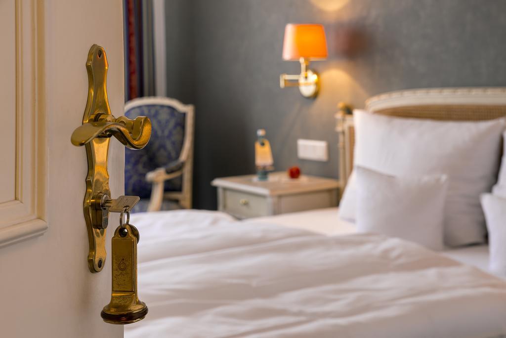 אלזנאו אין אונטרפראנקן Hotel Krone מראה חיצוני תמונה