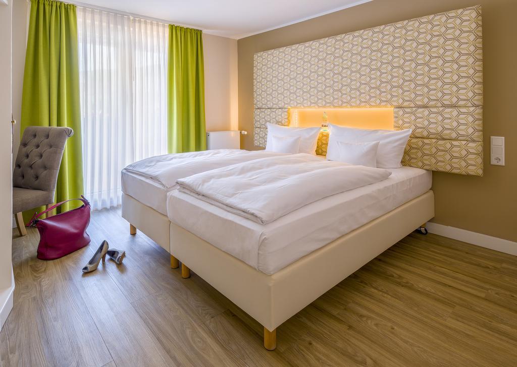 אלזנאו אין אונטרפראנקן Hotel Krone מראה חיצוני תמונה