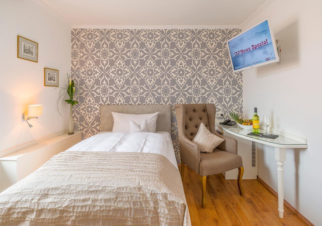 אלזנאו אין אונטרפראנקן Hotel Krone מראה חיצוני תמונה